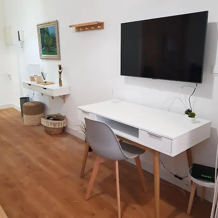 Estudio Ideal 2 En Vacaciones Y Trabajo ויגו